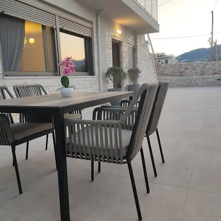 Ioanna 1 * חאניה